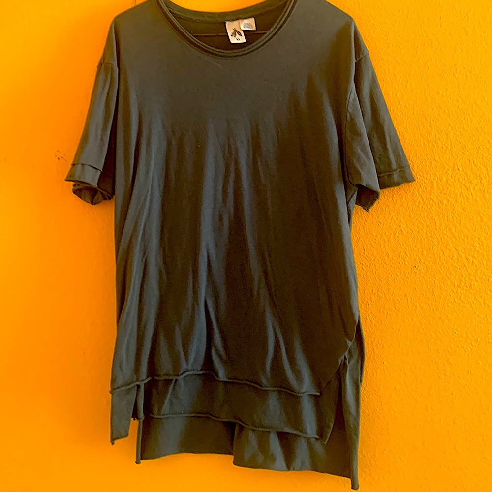 Urban outfitters mens t shirt